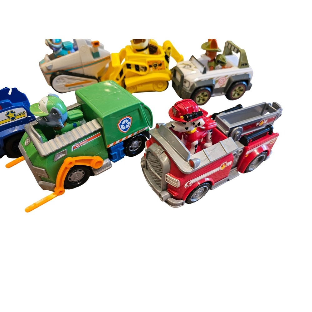 Paw Patrol Ultimate Rescue Vehicle and Figure Lot Chase Marshall Skye Rocky 16pc - Picture 6 of 10